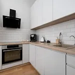 Roosevelta 25 Center By Solarento 아파트 *