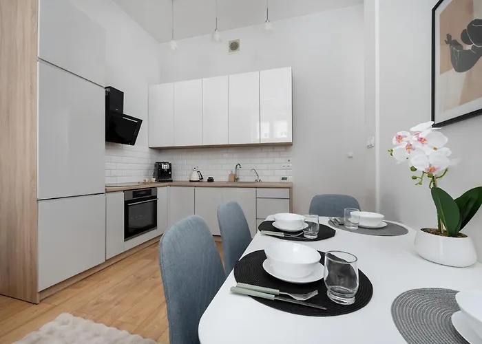 Roosevelta 25 Center By Solarento * Wroclaw