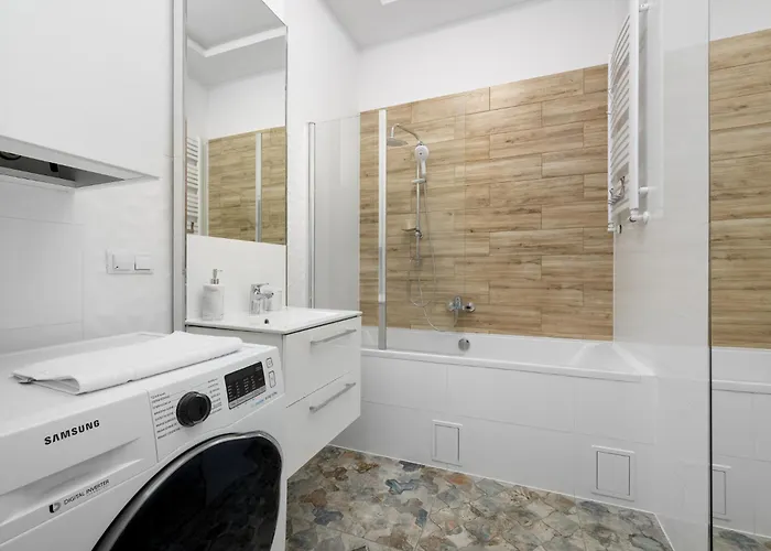 Apartment Roosevelta 25 Center By Solarento